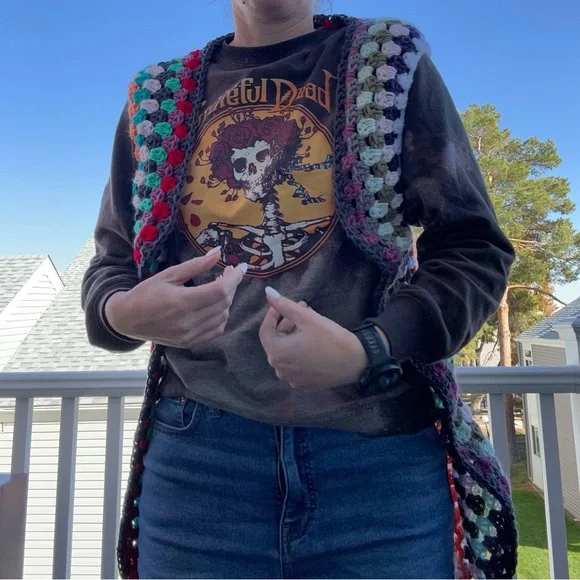 Crochet vest - Picture 5 of 5